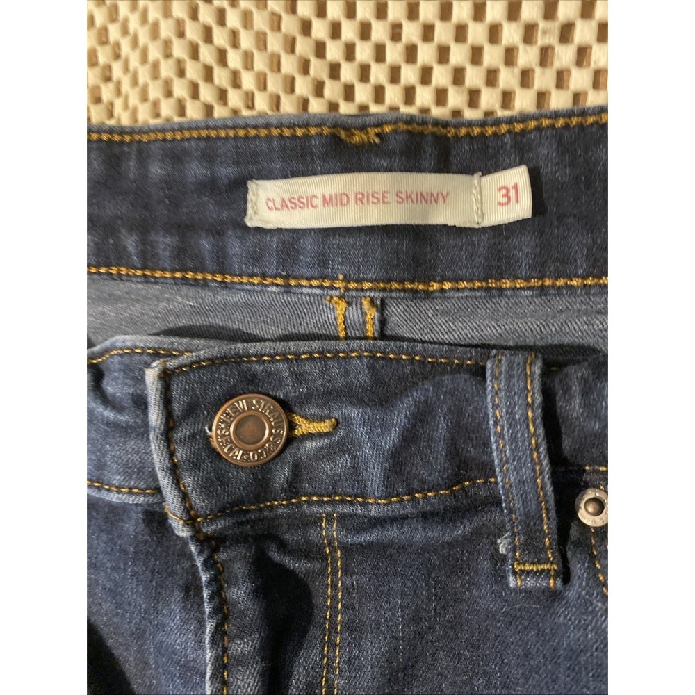 Levi Stauss Classic Mid Rise Skinny Womens Blue Denim Stretch Jeans Size 31 - Picture 3 of 3